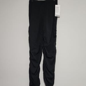 Lululemon NWT Dance Studio Slim Fit HR Flared Pant Size Medium